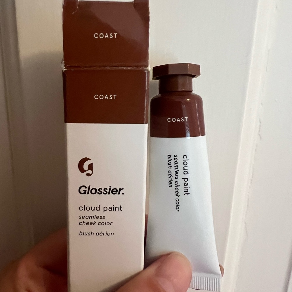 Glossier Cloud Paint Bronzer and Contour in Shade Coast